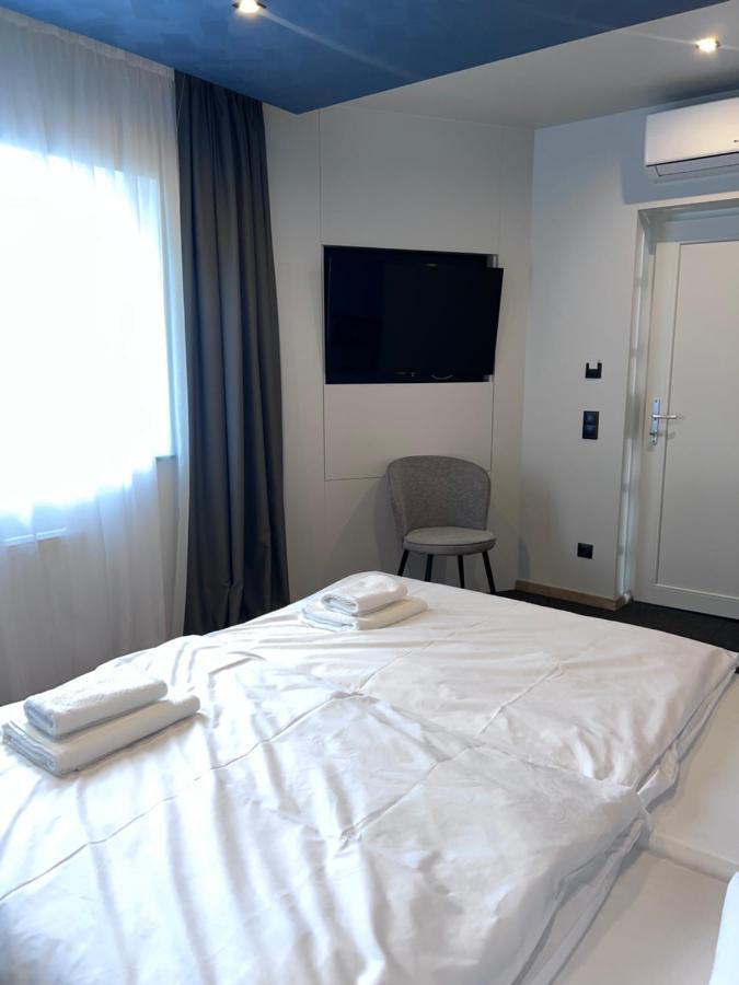Jam Panzio Hotel Kapuvár Buitenkant foto